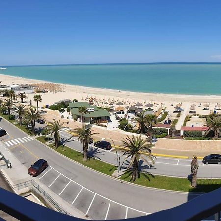 Sky Beach Civitanova Marche Buitenkant foto
